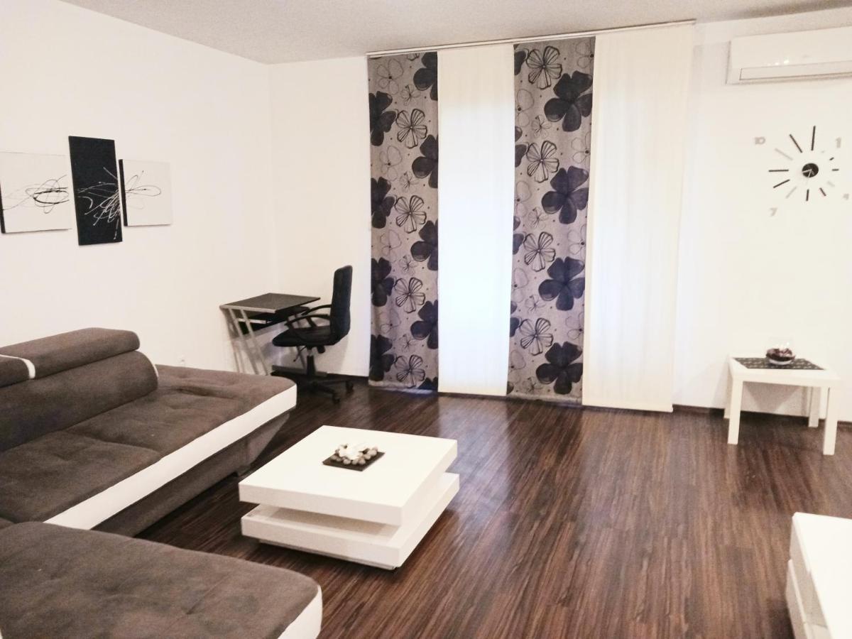 Familyhouse Apartman Póla Kültér fotó